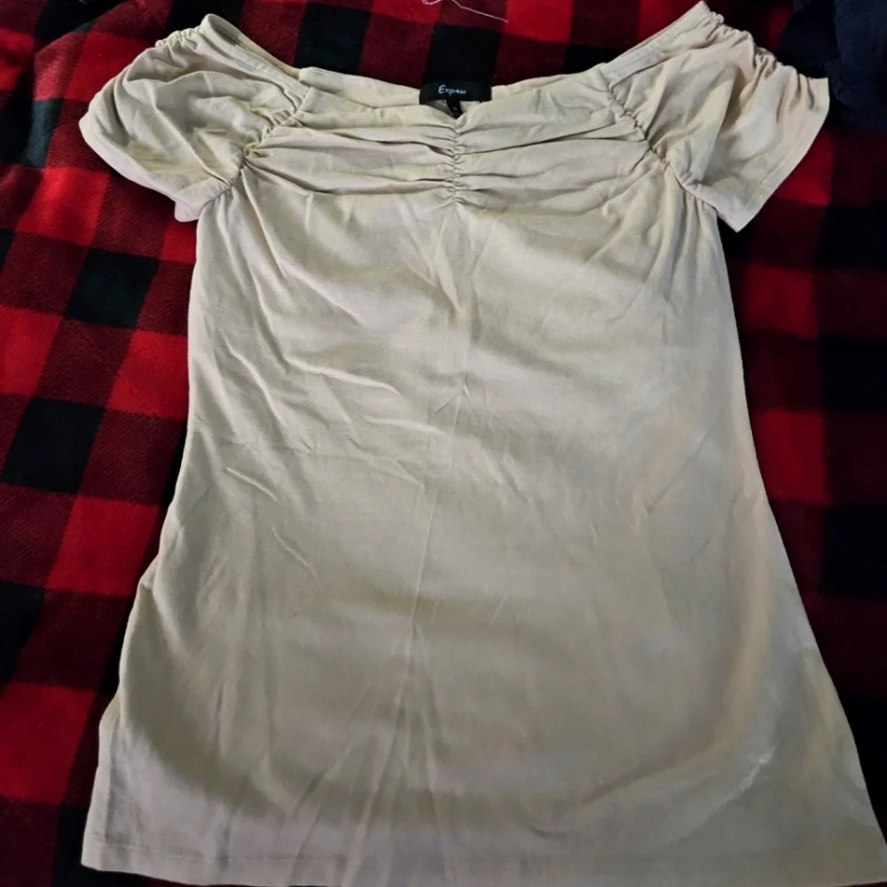 Express Top - Picture 1 of 2